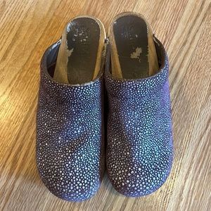 Sanita wood clogs, purple speckled. 38